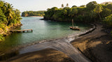 Anse Noire, la plage de sable noir des Anses-d'Arlet