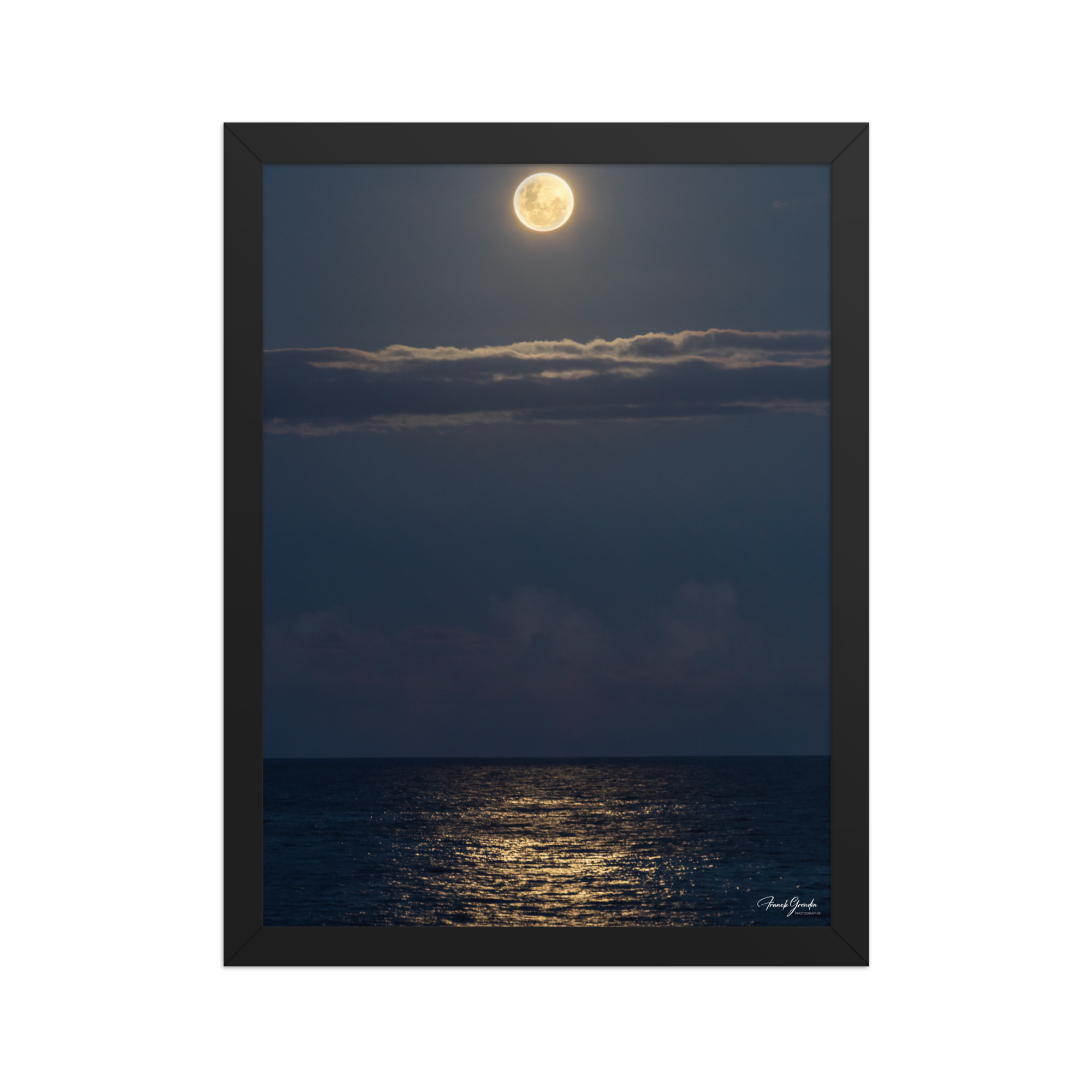 Affiche de La Réunion Lune Rousse sur l'Océan 30 × 40 cm / Noir - photographie Franck Grondin