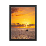 Affiche de La Réunion Retour au Port au Soleil Couchant 30 × 40 cm / Noir - photographie Franck Grondin