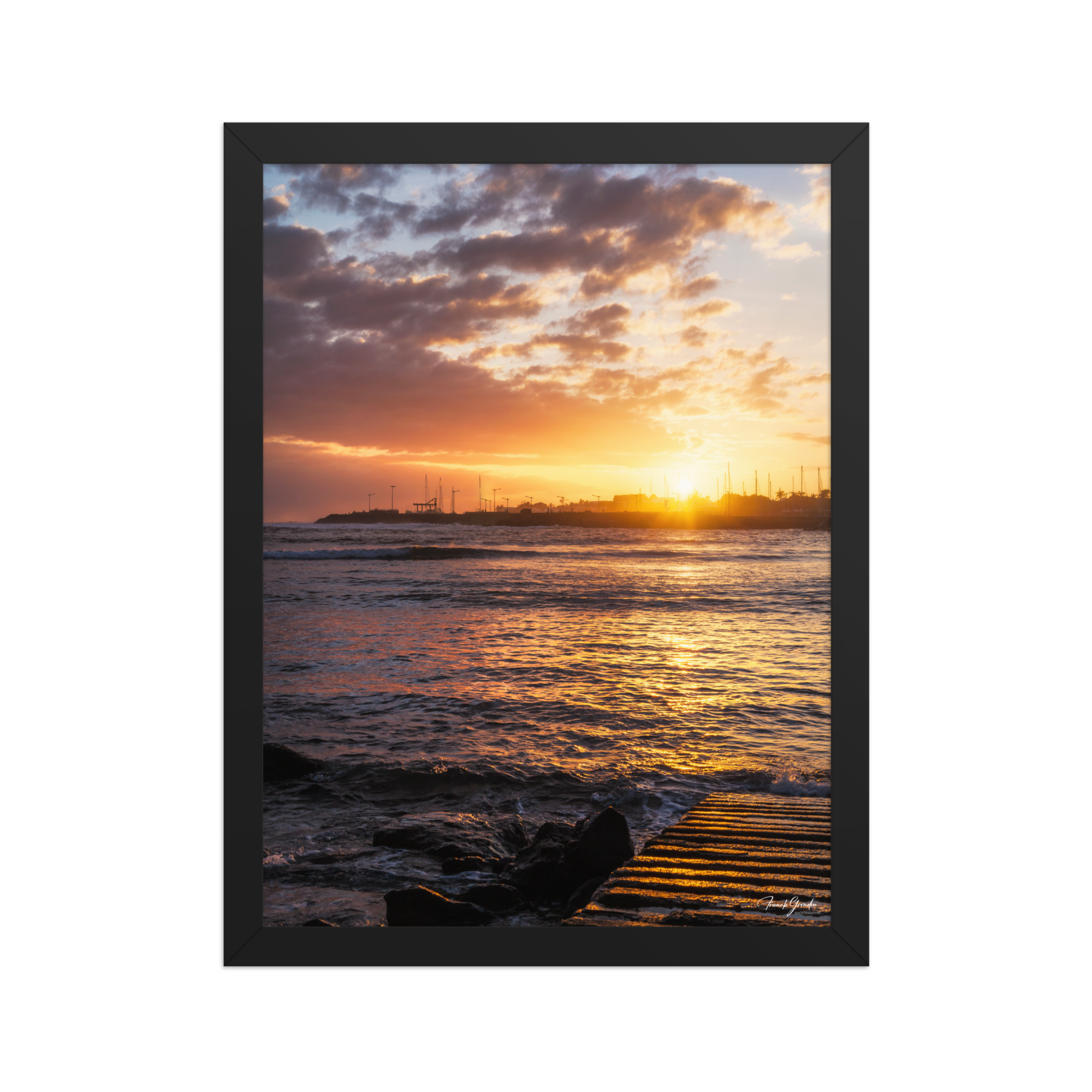 Affiche de La Réunion Saint-Pierre depuis Terre-Sainte 30 × 40 cm / Noir - photographie Franck Grondin