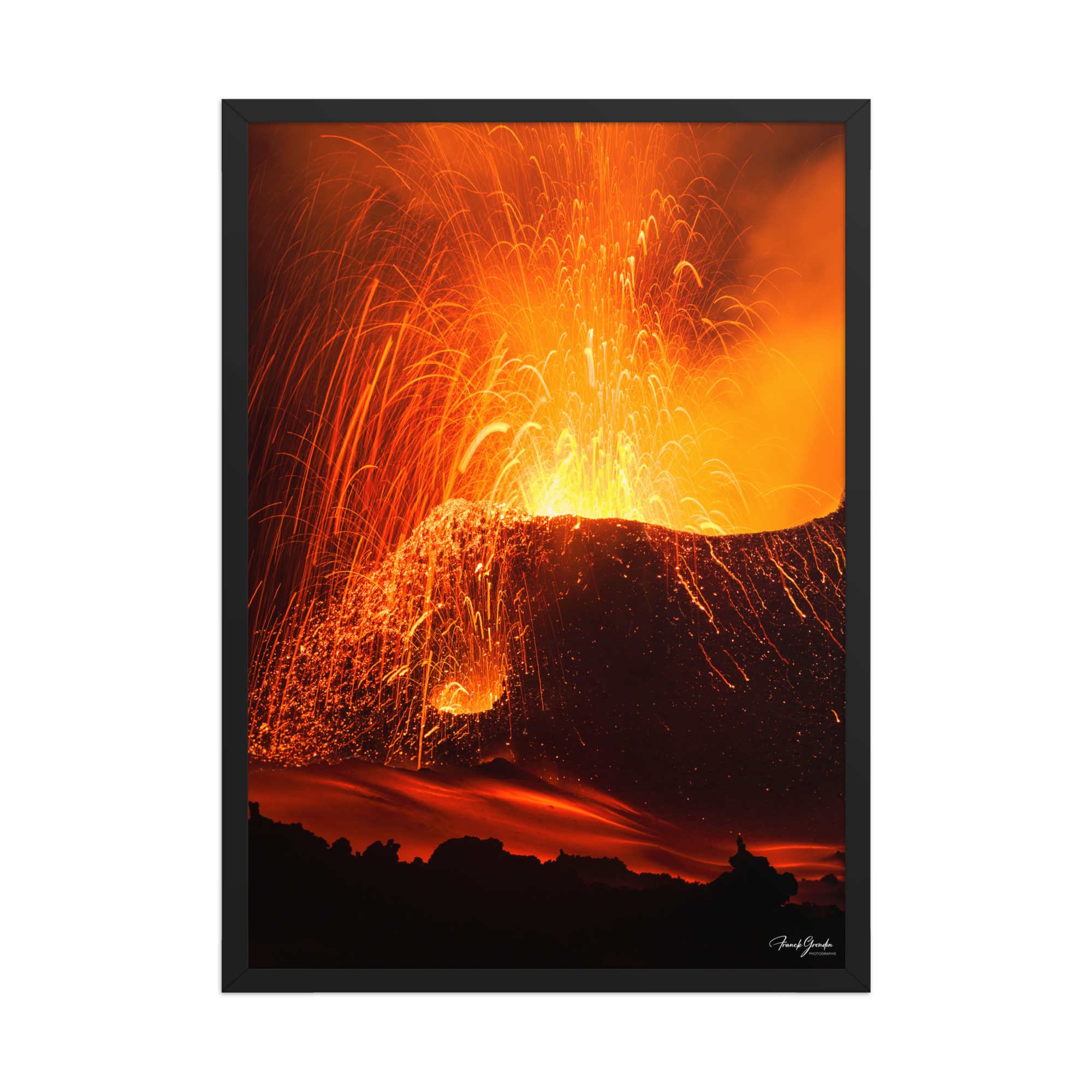 Affiche de La Réunion Éruption de Mai 2015 50 × 70 cm / Noir - photographie Franck Grondin