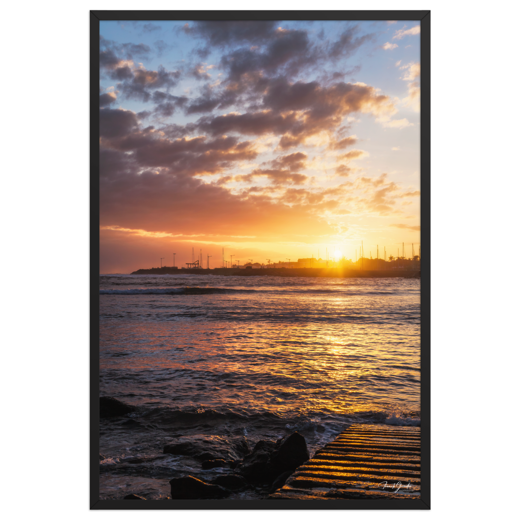 Affiche de La Réunion Saint-Pierre depuis Terre-Sainte 61 × 91 cm / Noir - photographie Franck Grondin