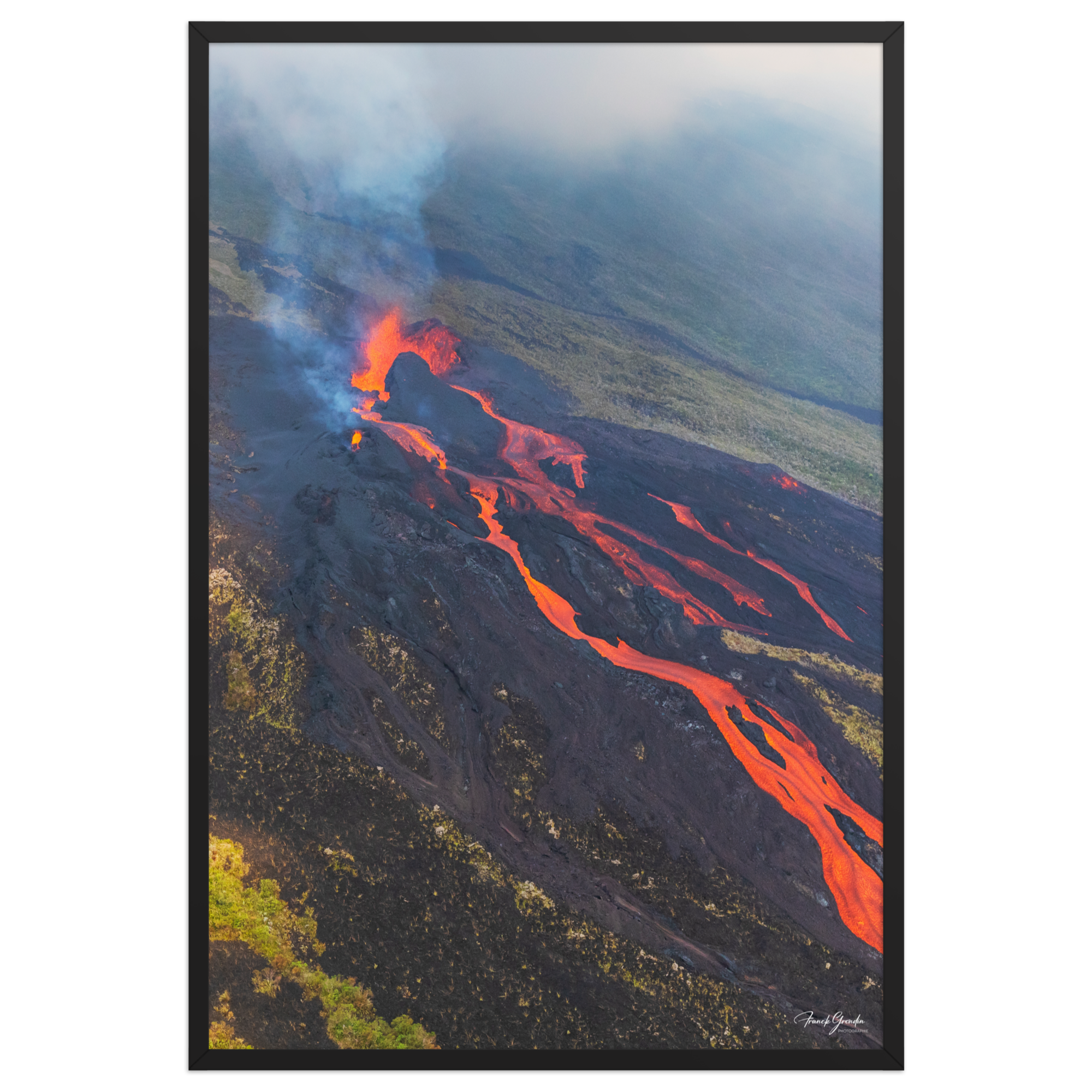 Affiche de La Réunion Éruption d'Octobre 2019 61 × 91 cm / Noir - photographie Franck Grondin