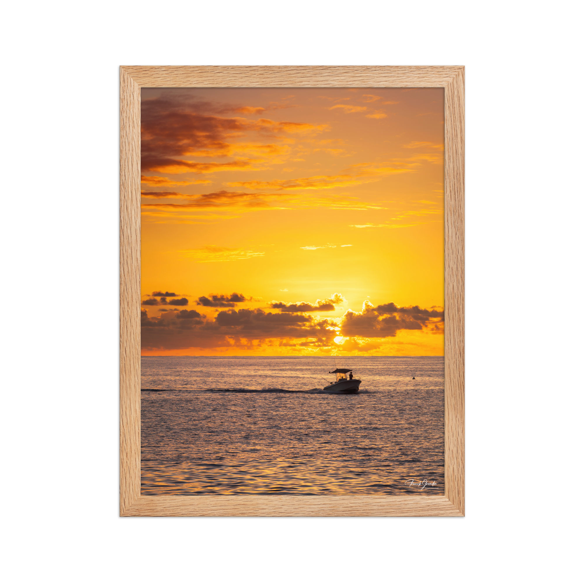 Affiche de La Réunion Retour au Port au Soleil Couchant 30 × 40 cm / Oak - photographie Franck Grondin