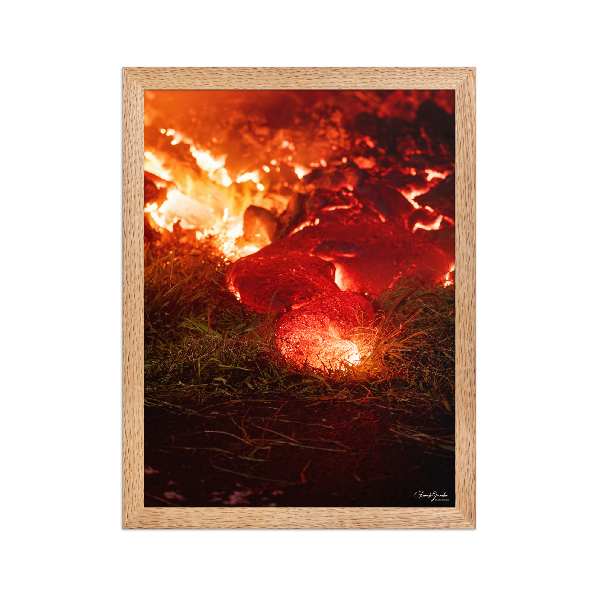 Affiche de La Réunion Éruption de Février 2026 30 × 40 cm / Oak - photographie Franck Grondin