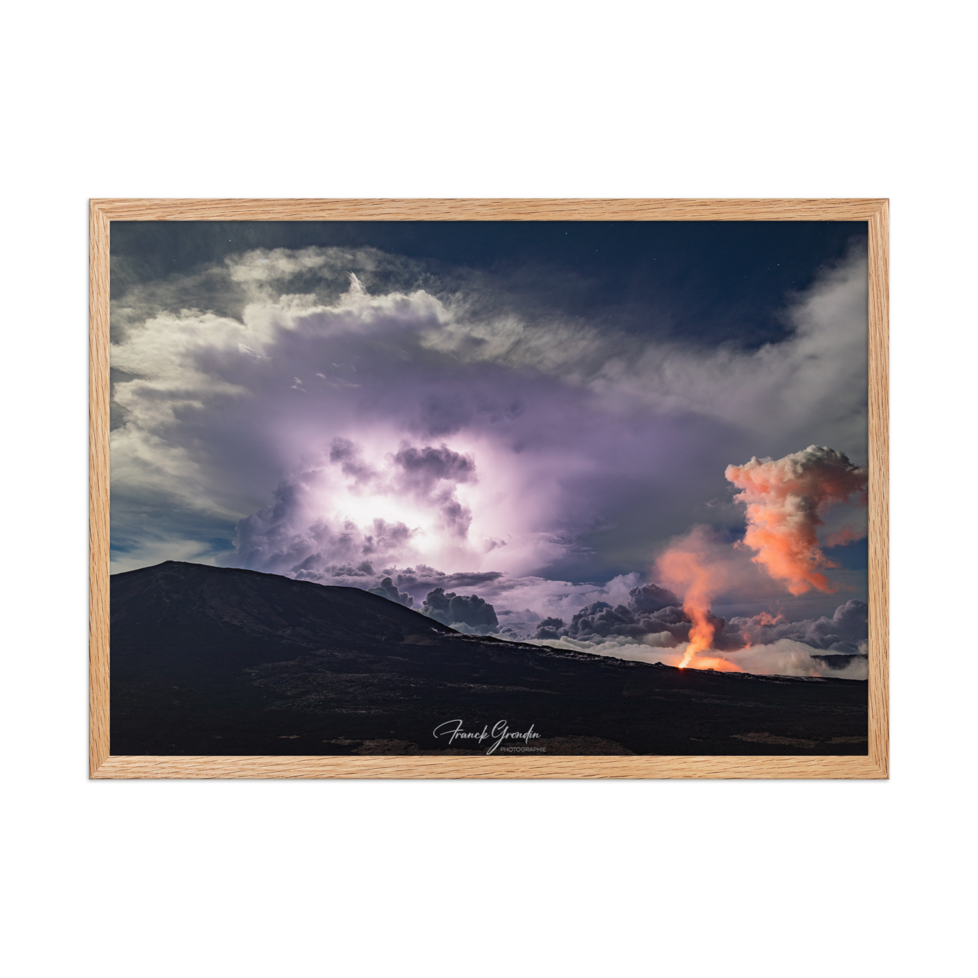Affiche de La Réunion Tonnerre et Feu 50 × 70 cm / Oak - Univile La Réunion