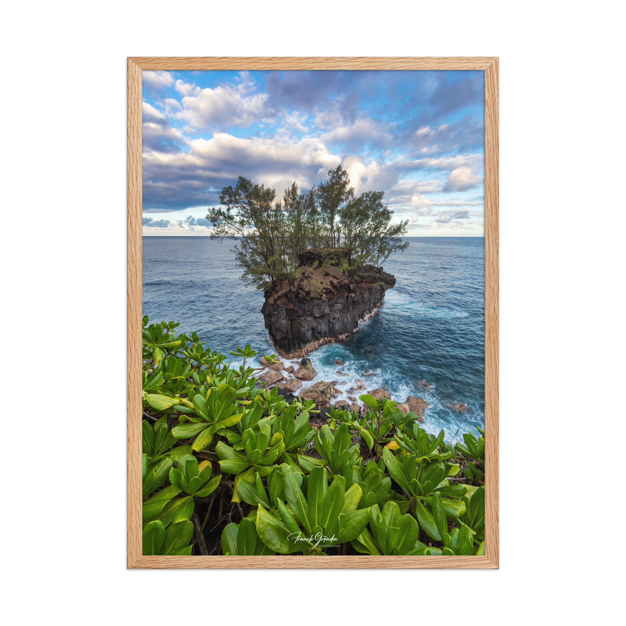 Affiche de La Réunion Roche Pas de Cabris 50 × 70 cm / Oak - Univile La Réunion
