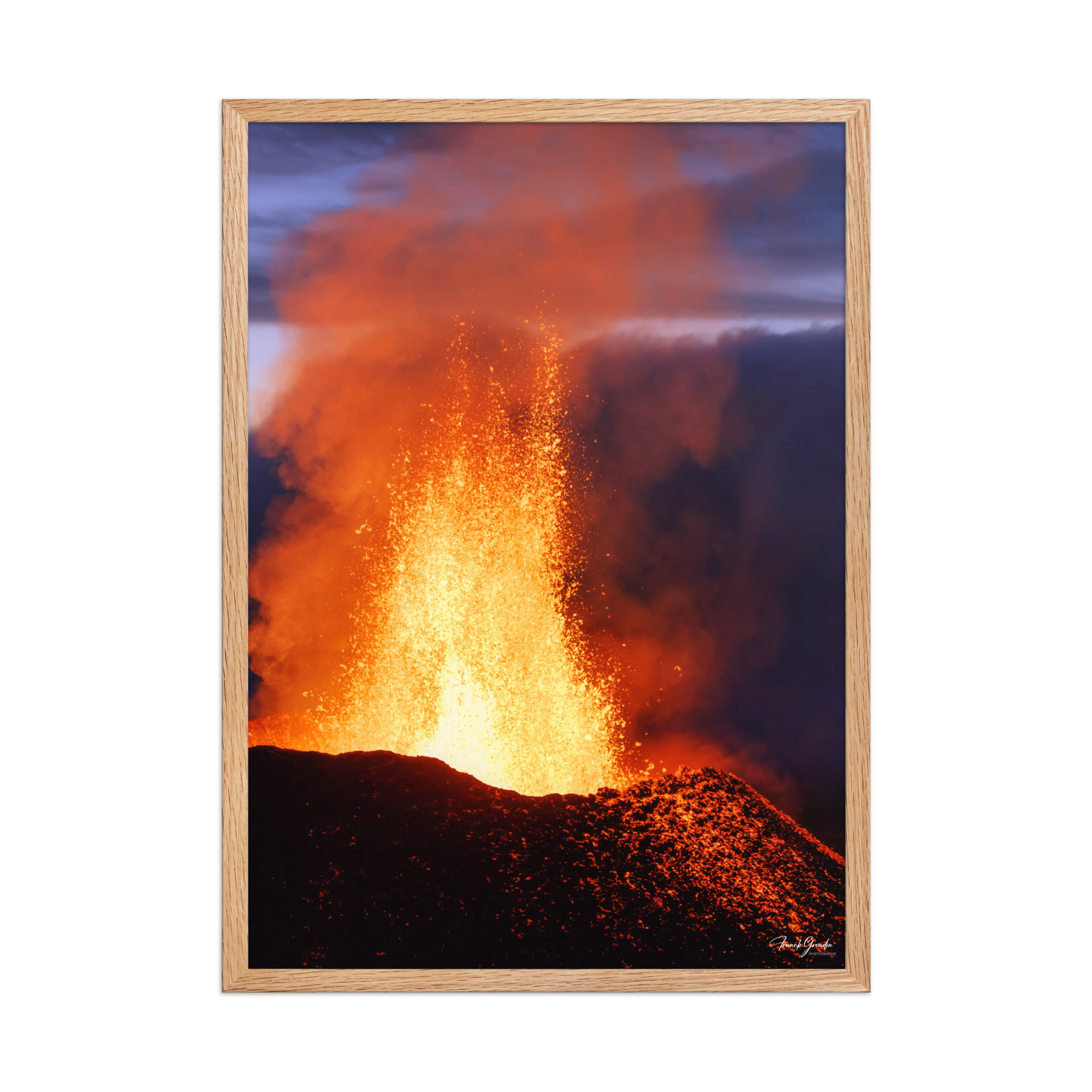 Affiche de La Réunion Coulée d'Août 2015 50 × 70 cm / Oak - photographie Franck Grondin