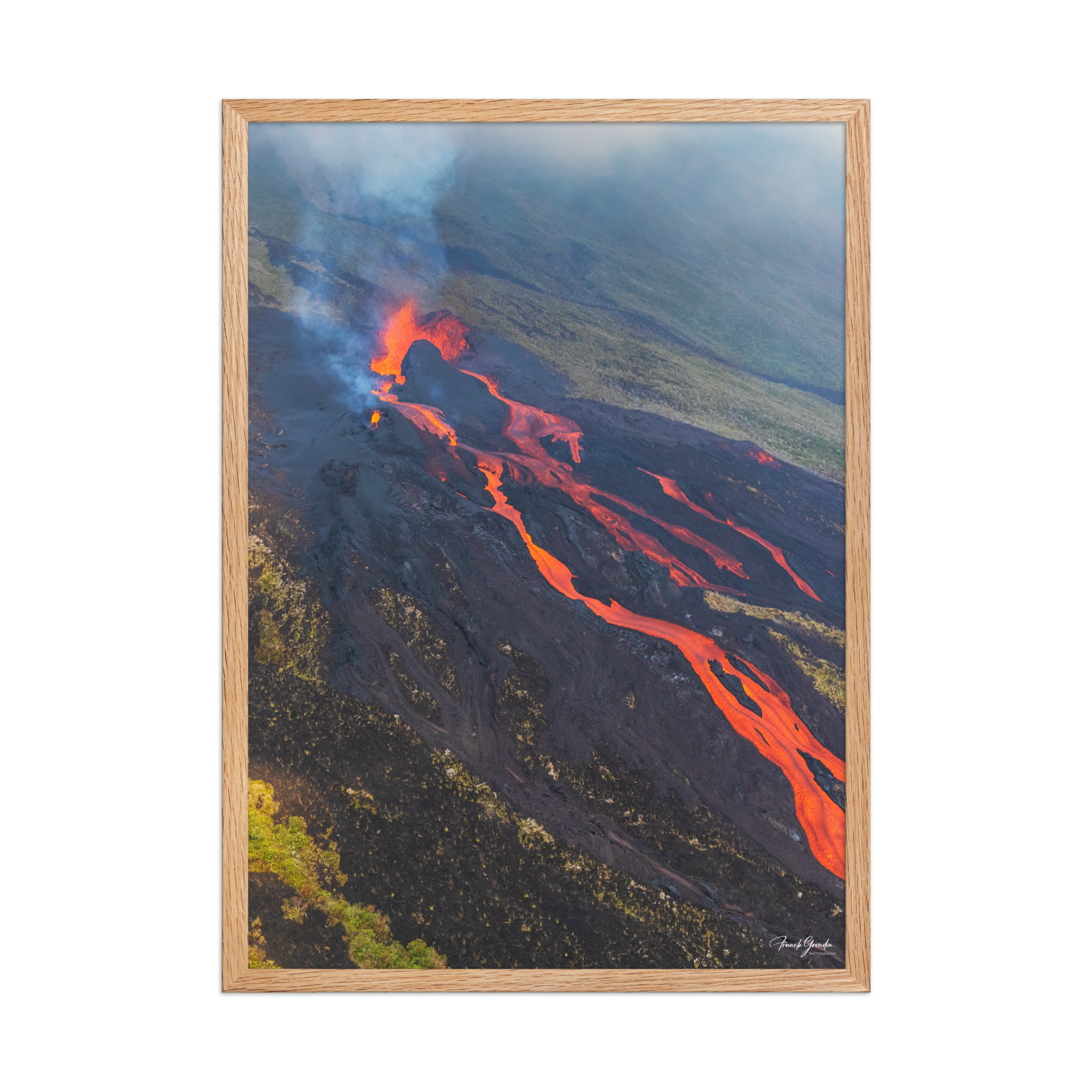 Affiche de La Réunion Éruption d'Octobre 2019 50 × 70 cm / Oak - photographie Franck Grondin