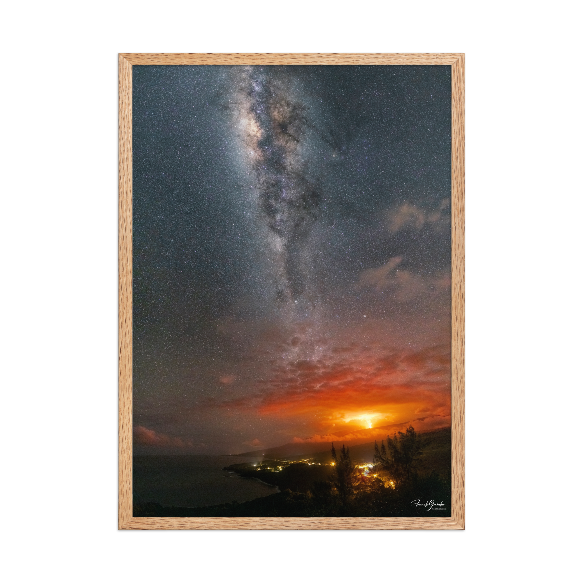 Affiche de La Réunion La Fournaise sous la Voie Lactée 50 × 70 cm / Oak - photographie Franck Grondin