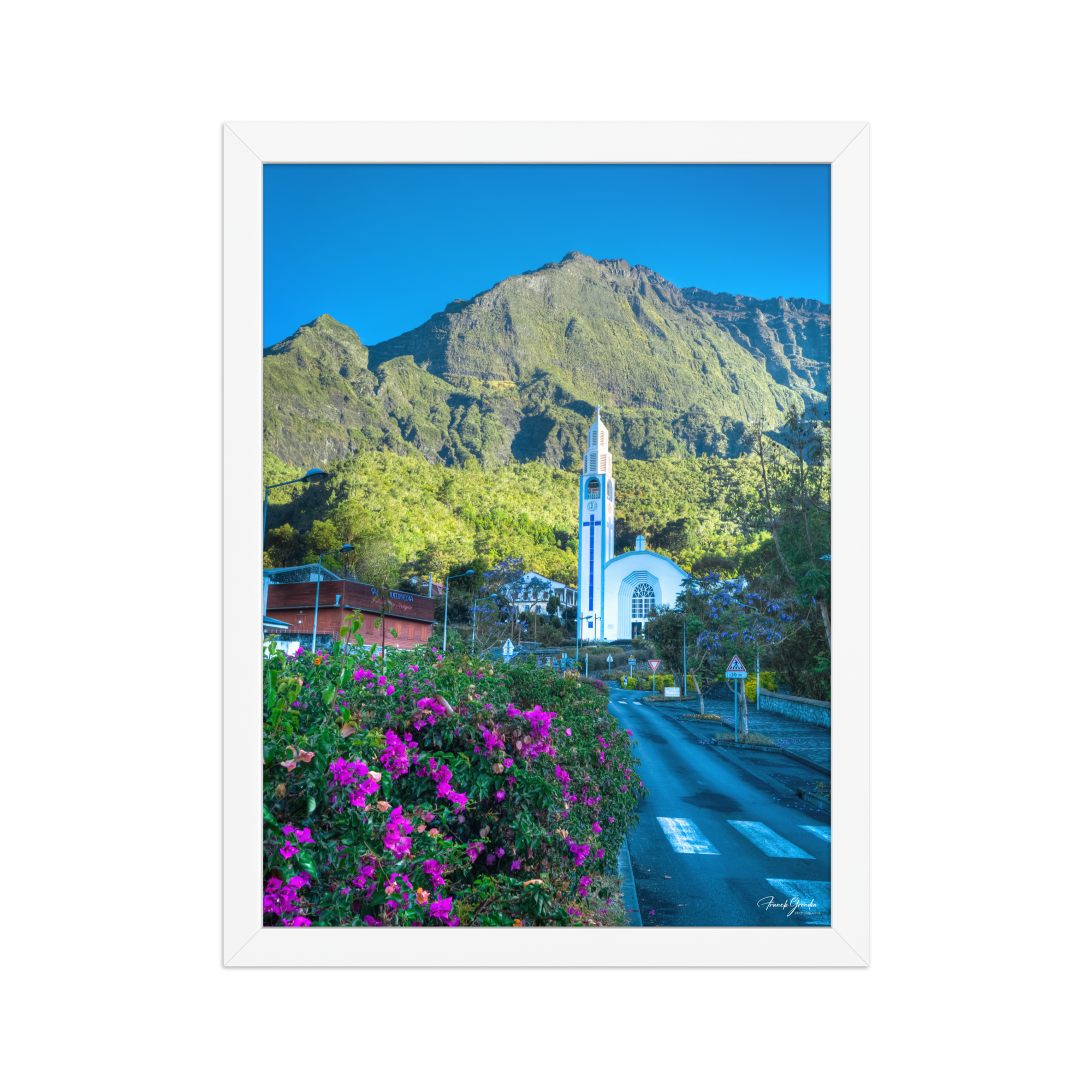 Affiche de La Réunion L'Église Notre-Dame-des-Neiges de Cilaos 30 × 40 cm / Blanc - photographie Franck Grondin
