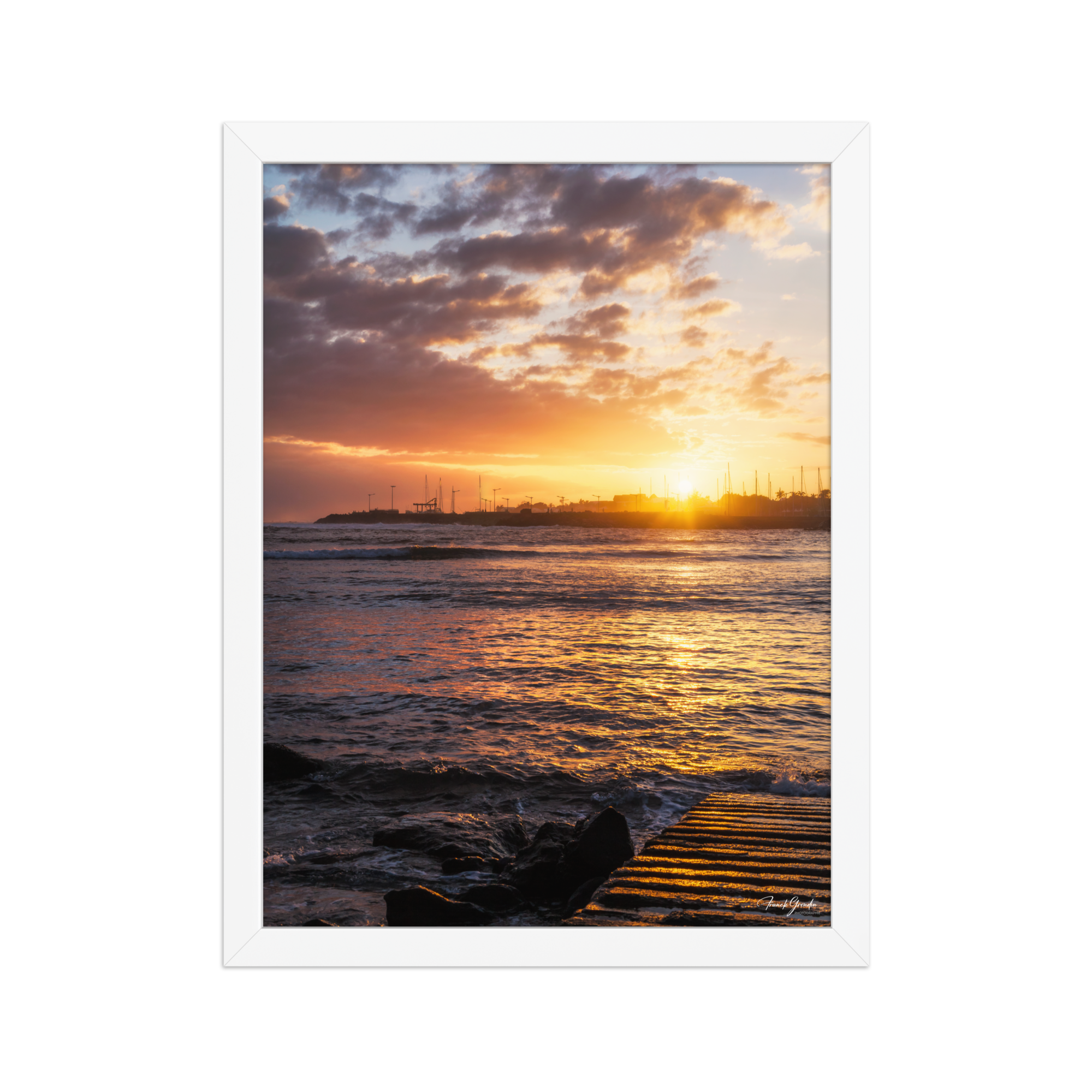 Affiche de La Réunion Saint-Pierre depuis Terre-Sainte 30 × 40 cm / Blanc - photographie Franck Grondin
