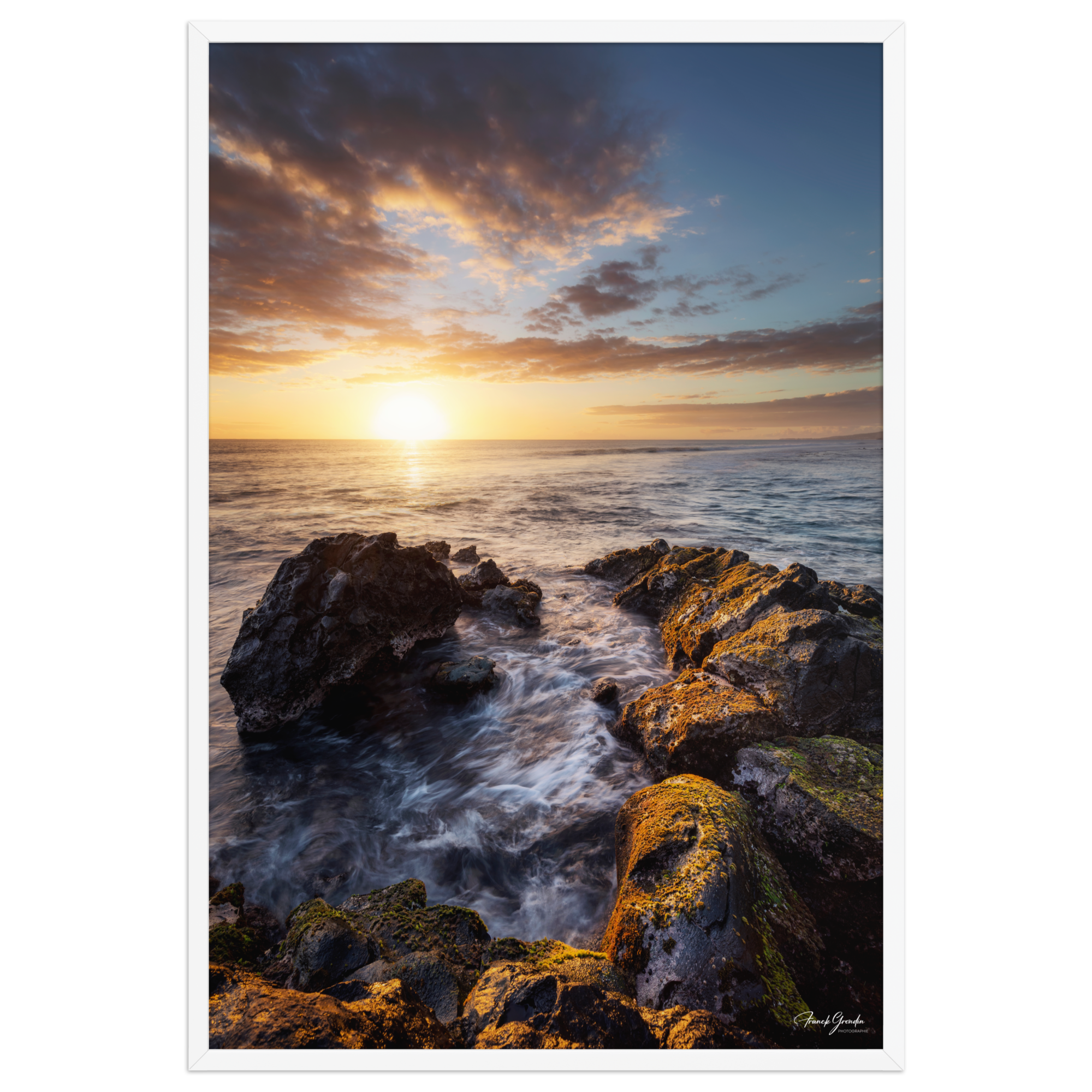 Affiche de La Réunion Le Dragon de Pierre de Saint-Leu 61 × 91 cm / Blanc - photographie Franck Grondin