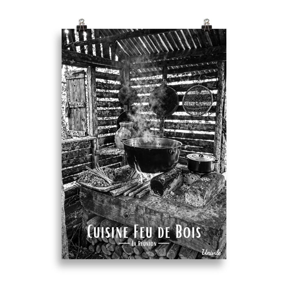 Affiche de la Réunion Cuisine Feu de Bois Noir & Blanc 50 × 70 cm / Sans Cadre - Univile